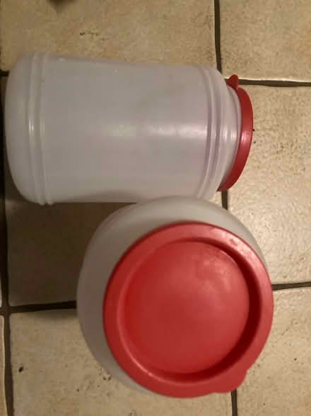 Photo of free Plastic pots (Chineham RG24) #1