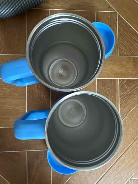 Photo of free 2 x American Express Flasks (Holland Park W11) #3