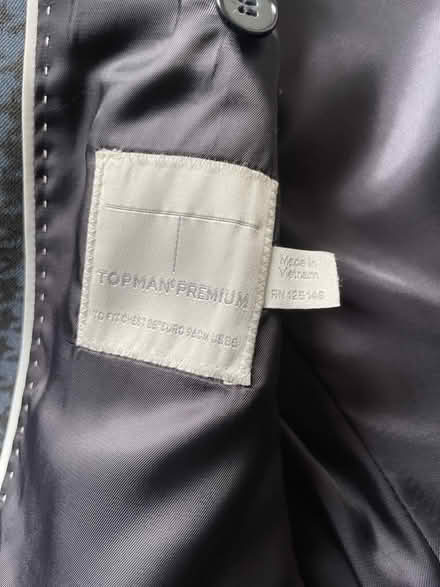 Photo of free Men’s blue dogtooth jacket (S7 Carter knowle) #2