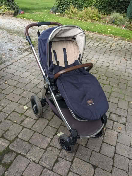 Photo of free Mamas and Papas Ocarro push chair and bassonette (Appleby-in-Westmorland CA16) #4