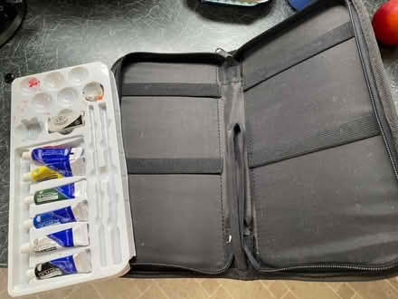 Photo of free Small painting kit for adults (TW3 area off central Avenue) #2