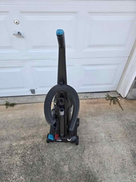 Photo of free Bissell vacuum cleaner (Stockbridge-Mt Zion Rd) #3