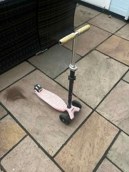 Photo of free Kids Microscooter (Radlett WD7) #2