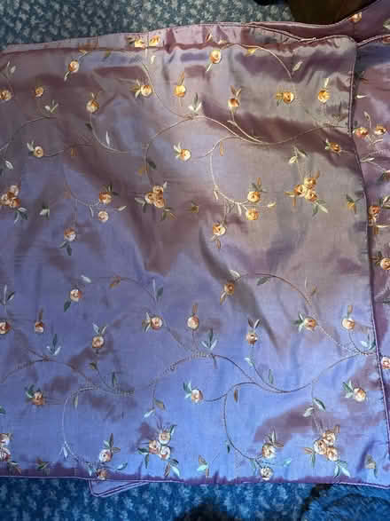 Photo of free 4 x cushion covers (Ashford TW15) #1