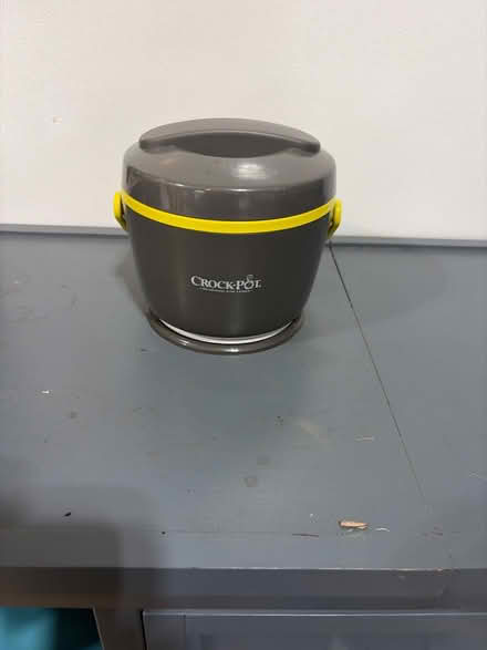 Photo of free Mini Crock Pot (S. Leesburg near Banshee Reeks) #1