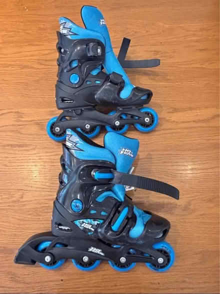 Photo of wheels (Irlams o' th' Height M6 7RR) #2
