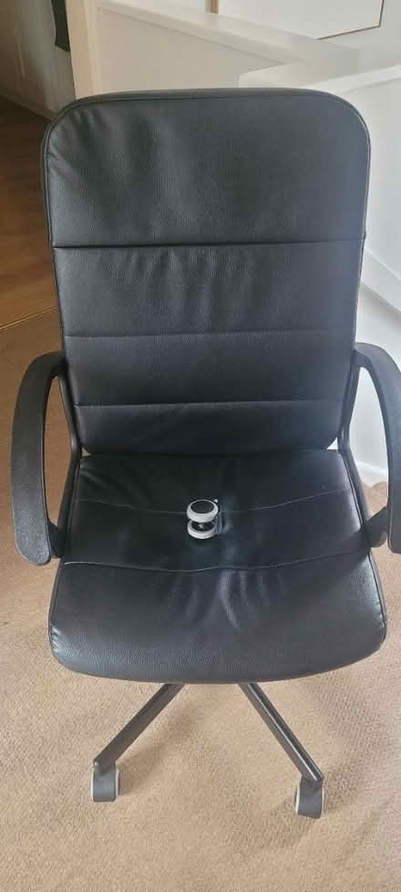 Photo of free Ikea office chair, one wheel off (Kidderminster DY11) #1