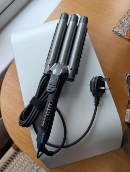 Photo of free Crimping hair tool (Alexandra Park M16) #1