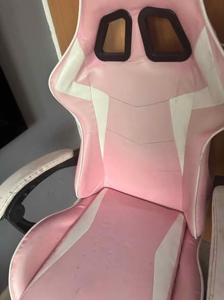Photo of free Gaming chair (Wakefield WF2 8) #3