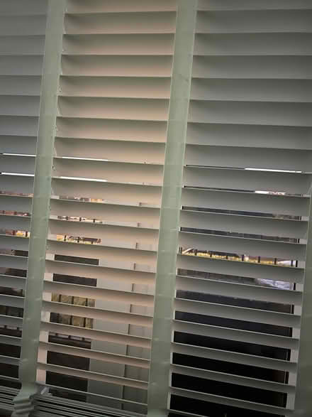 Photo of free White blind (Rose Hill, Oxford) #2