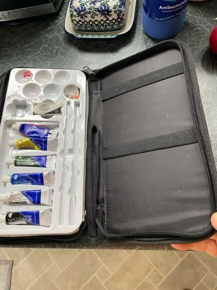 Photo of free Small painting kit for adults (TW3 area off central Avenue) #3