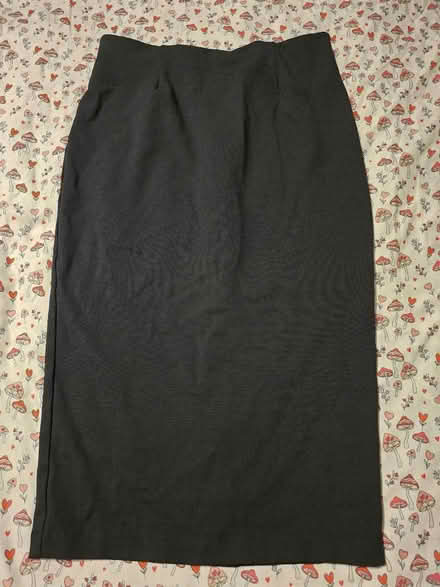 Photo of free Black Midi Pencil Skirt - Medium (West 7th) #1