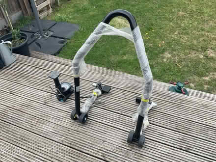 Photo of free Motorbike stand (KT9) #1