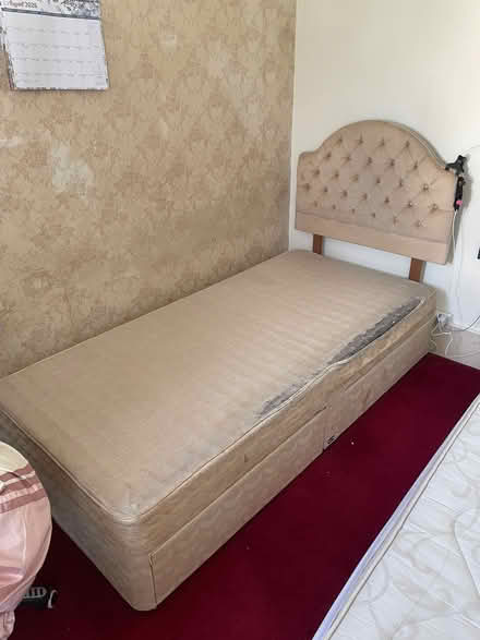 Photo of free Single bed with 2 drawers, mattress and head board (Millbank SW1P) #2