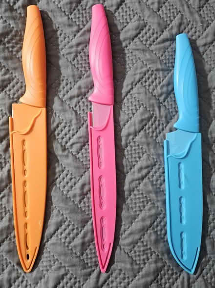 Photo of free 6 kitchen knifes (Medford ma) #2