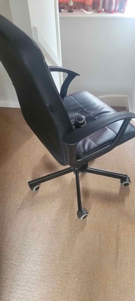 Photo of free Ikea office chair, one wheel off (Kidderminster DY11) #3