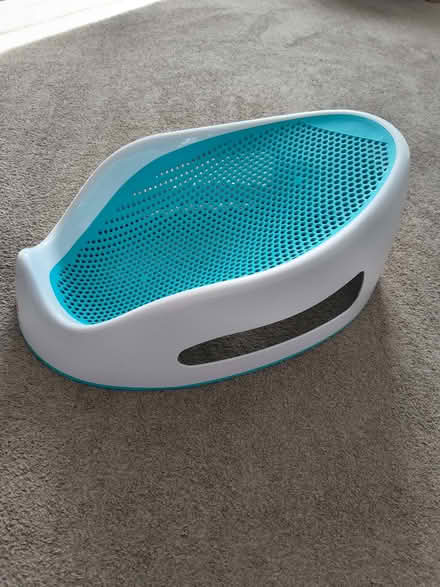 Photo of free Angelcare baby bath support (Hook KT9) #1