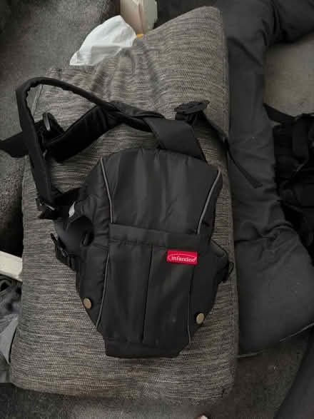 Photo of free Baby carrier (Chigwell IG7) #2