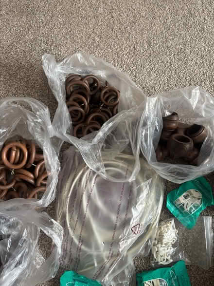 Photo of free Mixture of Curtain fittings (CT163JH) #3