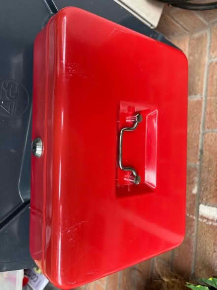 Photo of free Lockable, metal valuables box (Solihull b92) #3