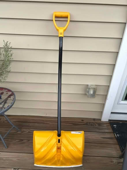 Photo of free Ergonomic snow shovel (Owings Mills,MD) #2