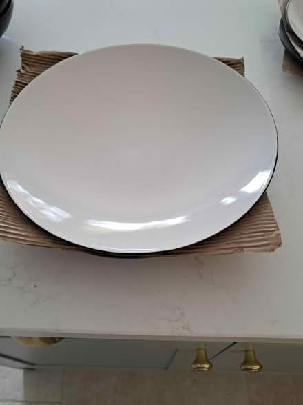 Photo of free Plates and dishes good condition (Stratford-upon-Avon) #1