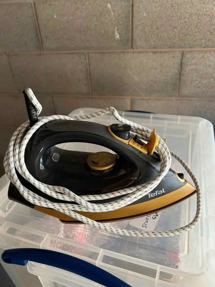 Photo of free Iron and board. (Lathom L40) #1