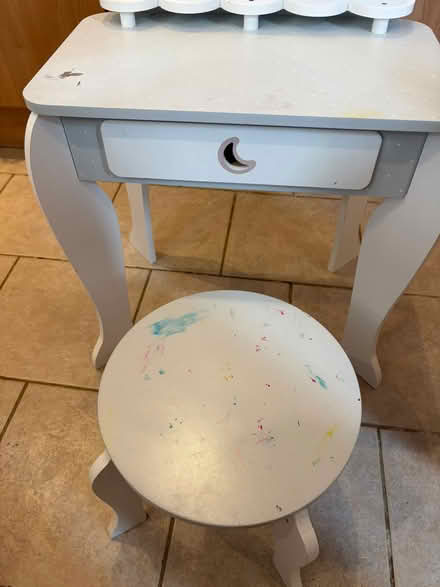 Photo of free Child's dressing table (Ashton under lyne OL7) #3