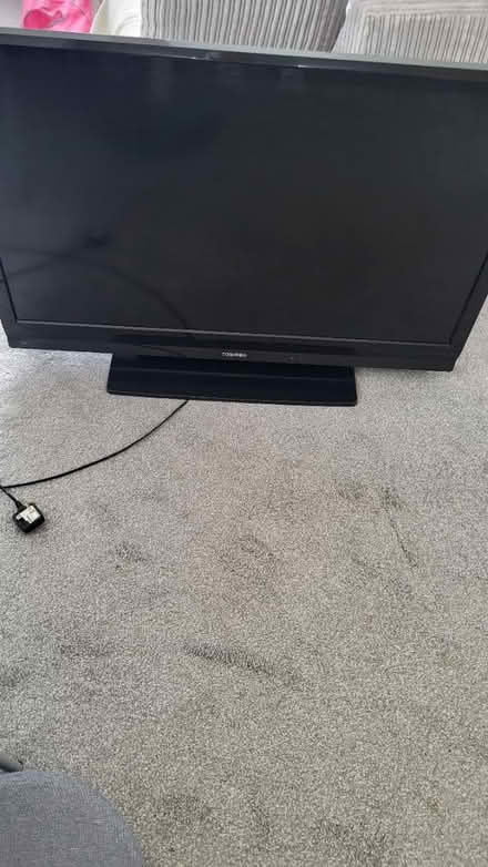 Photo of free Tv (Redditch B98) #1