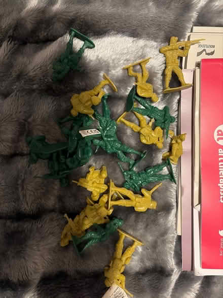 Photo of free Small toy soldiers (Park street st albans AL2) #1