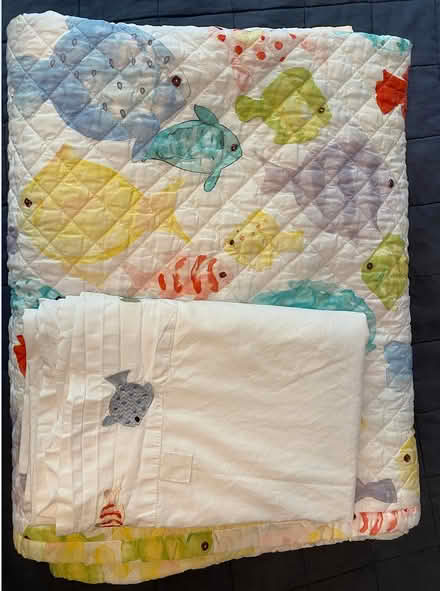 Photo of free Twin-size quilt and flat sheet (West Village, Manhattan) #1