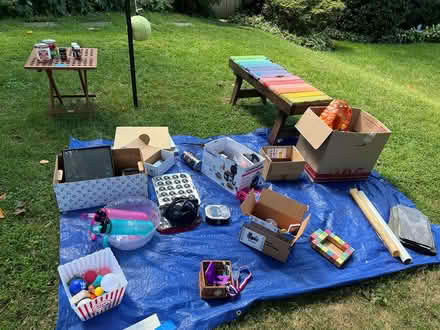 Photo of free area, toys and household items (Tenleytown) #1