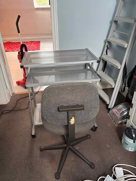 Photo of free Grey computer desk and chair (Wallasey CH45) #2