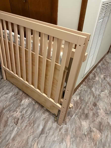 Photo of free Crib (T/Wappinger) #2
