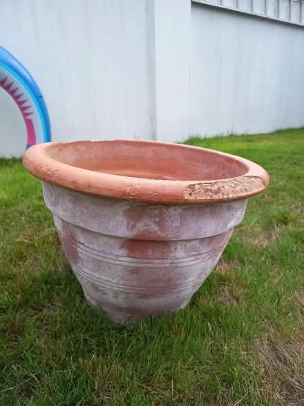 Photo of free Big clay pot (Hayling Island PO11) #1