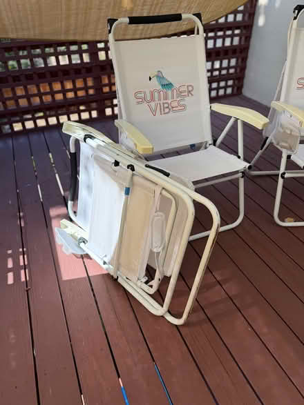 Photo of free beach / outdoor chairs (Castro Valley near Lake Chabot) #2