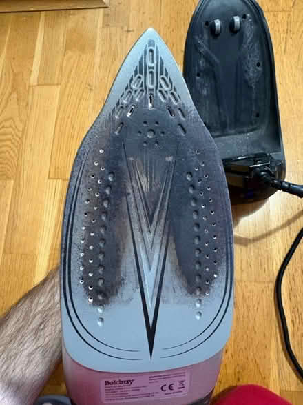 Photo of free Cordless steam iron (Rotherham S60) #3