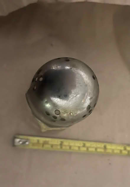 Photo of free Vintage sugar? shaker (Finsbury Park N4) #4
