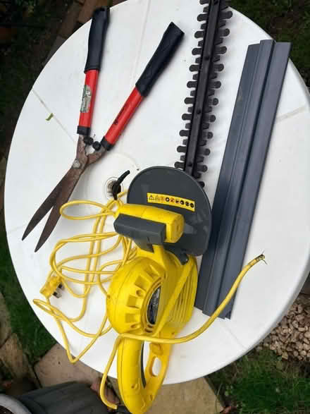 Photo of free Hedge Cutter & Shears (Havant PO9) #1