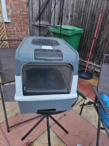 Photo of free Filli covered cat litter tray (Slough) #1