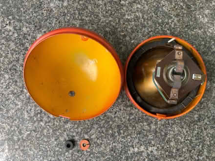 Photo of free À pair of spotlights (Norbiton KT1) #2