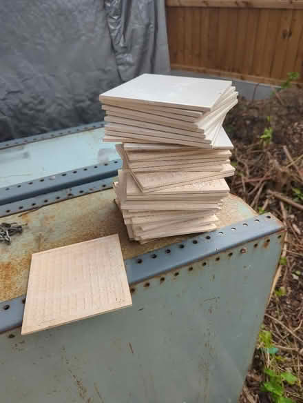 Photo of free White tiles (Leigh-on-Sea SS9) #1