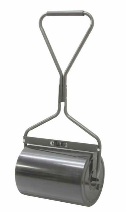Photo of Small garden roller (Nunnery Wood WR5) #1