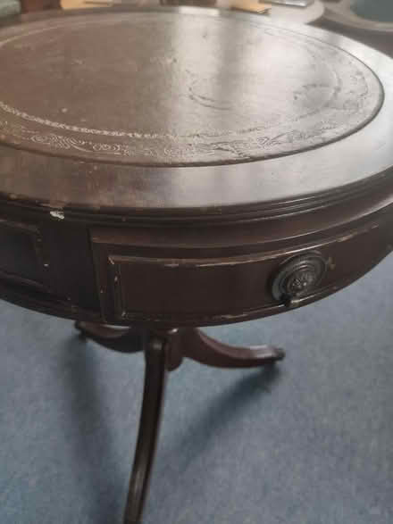 Photo of free Repro Victorian circular table (Tring HP23) #2