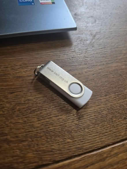 Photo of free 4gb thumb drive (Coldean BN1) #1