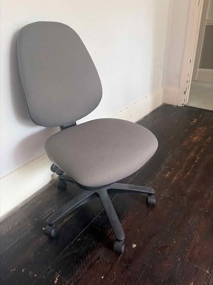 Photo of free Desk chair (Grey) (Sydenham Hill, SE26) #1