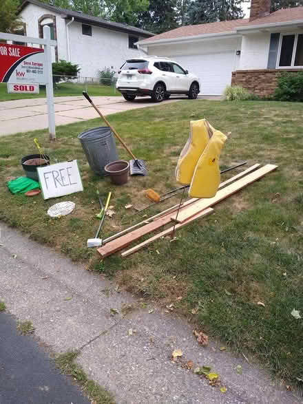 Photo of free Yard tools and misc (Roseville) #1