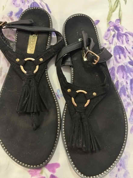 Photo of free Sandals size 3 (Westbury BA13) #1