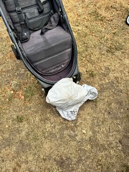 Photo of free City Jogger Pram with Rain Cover (Esher KT10) #3