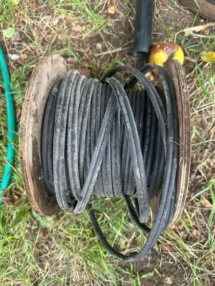 Photo of free RG6 Twin cable (Elm Park RM12) #3